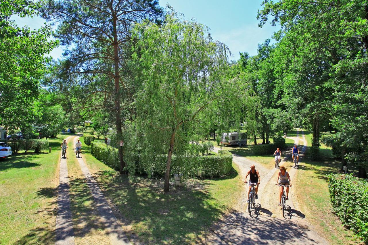 ホテルLe Plein Air Des Bories カルサック・アイヤック エクステリア 写真